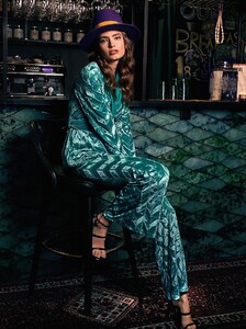 1244508-800w.thumb.jpg.c6c7ae873a7465c4a88f55b7e52c2208.jpg