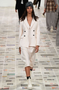 1277729045_ChristianDior(3).thumb.png.3d5c1b98aadf4a8c99f0c973f01f8584.png