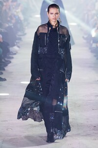 Deirdre Firinne Sacai Fall 2020 RTW PFW 1.jpg
