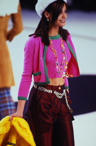 1292499158_chanel-fw-1996(7).thumb.jpg.997786be91435bdf82168fe8159e2e78.jpg