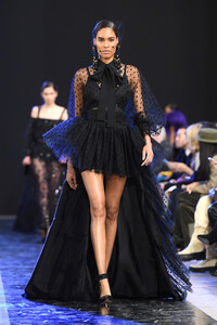 Cindy+Bruna+Elie+Saab+Runway+Paris+Fashion+W1oXjGLknBsx.jpg