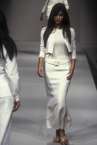 1330463087_AlbertaFerretti1996WomenRTW12.thumb.jpg.c8d5000145df0f441ace7f07329d23f9.jpg