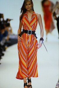 1401390945_christian-dior-ss-1994(1).thumb.jpg.3d0a969b4d9920a38833d56fb6650a9e.jpg