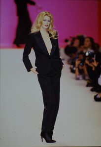 1426889658_ysl-fw-1996(5).thumb.jpg.ce05d0fec2e9600881d9e23e9ed49340.jpg