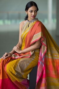 The Best Necklace Designs You Can Wear With Sarees • Keep Me Stylish.jpeg