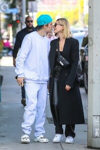         bal040320BZNimage3.jpg
