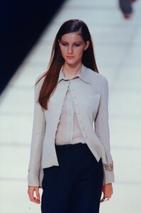 1603586981_emporio-armani-ss-1998(1).thumb.jpg.d7a00d63f7d361931ed8f7f45f3286cf.jpg