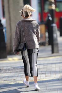         rob250320BZNimage116.jpg