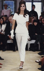 167966383_prada-ss-1992(3).thumb.jpg.8d90da2c91dd6926b996823adae6e3ce.jpg