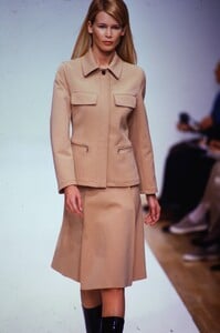 1773771860_prada-fw-1995(17).thumb.jpg.1cd286e0b9f3f26c4e5a4bfebe9fdb52.jpg