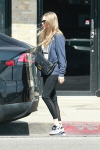         sey060320BZNimage163.jpg