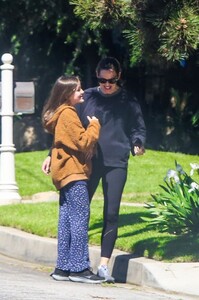         jen260320BZNimage111.jpg