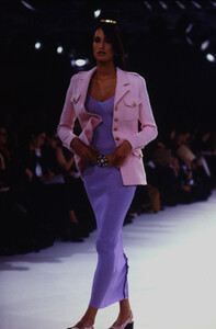 1934993063_chanel-fw-1996(7).thumb.jpg.03685b9316948dd3e7e50b7b3b492f09.jpg