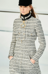1935974160_Chanel(5).thumb.png.50513b1d8c896fc4838628408707ede1.png