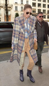         miu030320BZNimage108.jpg
