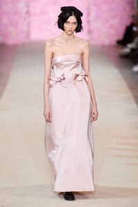 Sofia Steinberg Giambattista Valli Fall 2020 RTW PFW 3.jpg