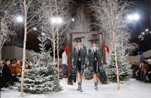 2112188136_ThomBrowne(4).thumb.png.8cebd907a895aece2903b808e5e98d80.png