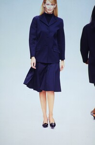 2139025216_prada-fw-1995(14).thumb.jpg.d2c5b07a5c15476aa6b47d16b5ae3996.jpg