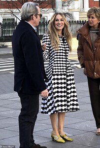 25607614-8081305-Sarah_and_Matthew_Sarah_Jessica_Parker_and_Matthew_Broderick_wer-m-35_1583508065893.jpg