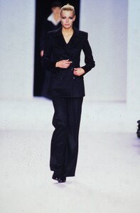 278997515_isaac-mizrahi-fw-1986(3).thumb.jpg.b2d5bd2369f5d36c5ebd5583bf128f5b.jpg