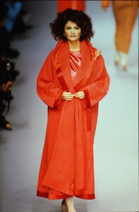 429168984_chloe-fw-1995(9).thumb.jpg.f47fce29b60ddda7b17346baa3e7caa9.jpg