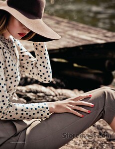 Elle UK - 2013 01-157.jpg
