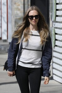         sey060320BZNimage121.jpg