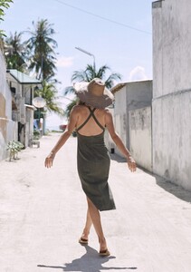 Sunset Midi Dress Khaki 2.jpg