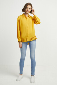 72kz5-womens-fu-callunayellow-crepe-light-pleat-shirt-10.jpg