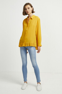 72kz5-womens-fu-callunayellow-crepe-light-pleat-shirt-13.jpg