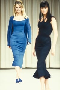 81348643_AzzedineAlaia1992WomenRTW57.thumb.jpg.7188e2705407d515c359e936ca0fe3ff.jpg