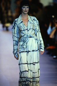 846416475_chloe-fw-1993(7).thumb.jpg.60437bfba2c341f6b97c8d52945d47e0.jpg