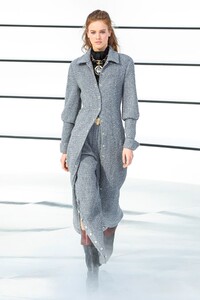 Sarah Dahl Chanel Fall 2020 RTW PFW 2.jpg