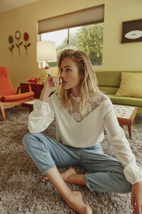 981321870_vilaspring20(21)HQ.thumb.jpg.c7b28627dc376d9a67a5f6940444706f.jpg