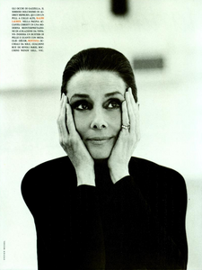 AH_Meisel_Vogue_Italia_September_1991_08.thumb.png.3f3250f2378116baa37b21390f427318.png