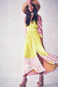 AVALON-DRESS-CHARTREUSE-DEEP-PINK-1.thumb.jpg.ea3971ab988bc31c6773a7f927b2482d.jpg