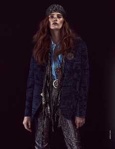 Alexina-Graham-Bohemian-Editorial14.thumb.jpg.86c8ee9fc89b57947161feca84f506b8.jpg