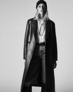 Anja-Rubik-Zara-SS20-07.thumb.jpg.e441400cffe693e153ddb10eacabd2d2.jpg