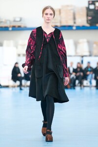 Arthur-Arbesser-RTW-FW20-Milan-3344-1582123139.thumb.jpg.895596d506b04027db690e77ec4adc9c.jpg