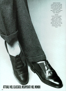 Barbieri_Vogue_Italia_July_August_1985_03.thumb.png.4ab160a7331f0b88346bab516bae0f65.png