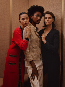 CHANEL-Spring-2020-Over-The-Moon-14.thumb.jpg.0dede9193128b482581f40d0e23577d7.jpg