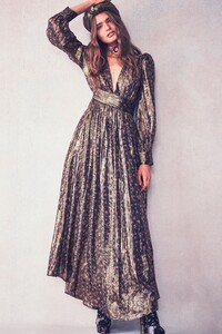 CYRENA-DRESS-MIDNIGHT-VINE-6.thumb.jpg.04b58f6fb68c39e793b57adc4fe84a30.jpg