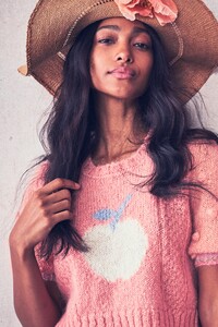 CYRIELLE-CROPPED-PULLOVER-PEACH-NECTAR-6.thumb.jpg.8a9b1e5d3f249a47eff9514578b3df5d.jpg