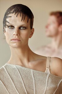 Carlos-Teixeira-Nadine-Leopold-7-683x1024.thumb.jpg.2b758125c9b0c9d6c473882ce0a02c0a.jpg