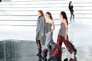 Chanel-RTW-FW20-Paris-3088-1583232986.thumb.jpg.52c8fd77909ab2ba366cda45c6349240.jpg