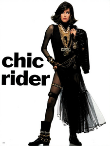 Chic_Raider_Demarchelier_Vogue_Italia_September_1991_01.thumb.png.959c48539593fda04339a92c2b9451a4.png