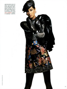 Chic_Raider_Demarchelier_Vogue_Italia_September_1991_08.thumb.png.8f2dd0f076b0479dd260b29bbef27229.png