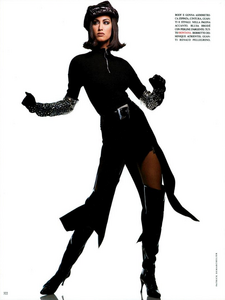 Chic_Raider_Demarchelier_Vogue_Italia_September_1991_09.thumb.png.f81500825f6abef9dae688da2943ed47.png