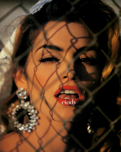 Comte_Vogue_Italia_June_1992_02.thumb.png.1dd9735cab26653b37225e8ba7e70fb5.png