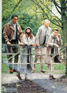 Daniel-Hechter-circa-Fall-1990-Paris-campaign-NASSER-Daniel-Hechter-Autumn-1990-19-Archive-Campaign-01.jpg